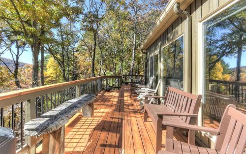 Vista Haven Mountain Views and Fireplace and Big Screen TVs and Extras in Jasper, United States