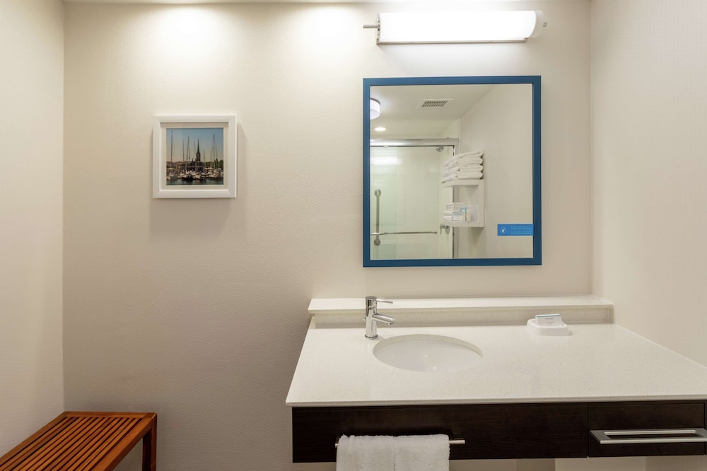 Hampton Inn by Hilton Minneapolis Eagan - photo 25