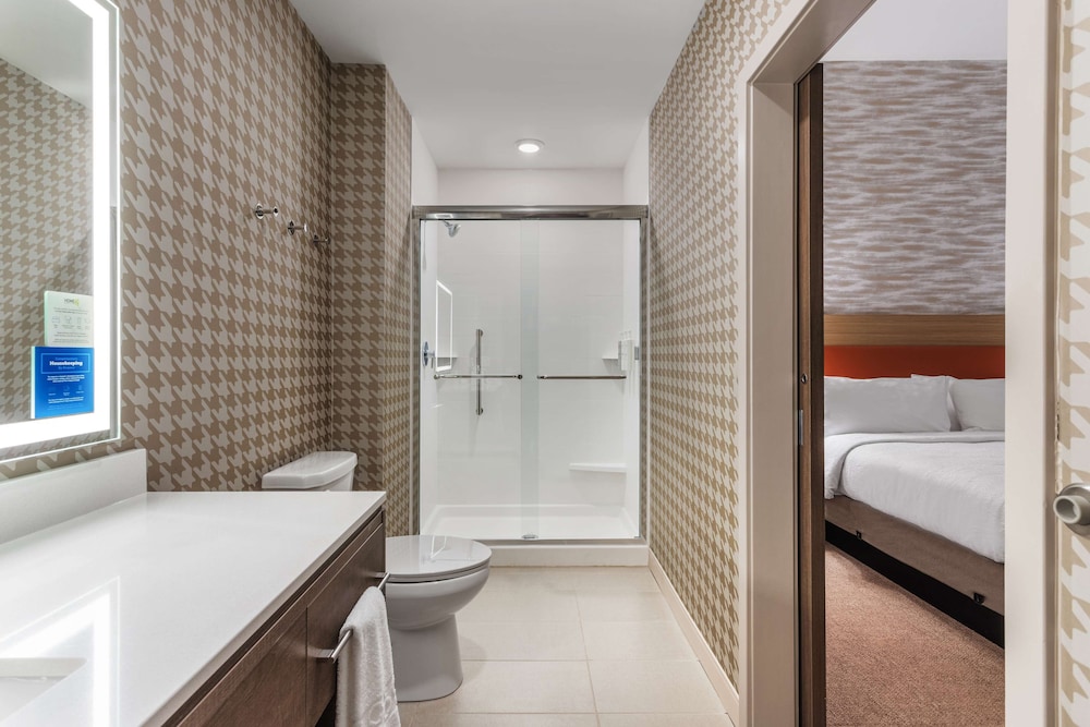 Home2 Suites by Hilton Cedar Rapids Westdale - photo 22