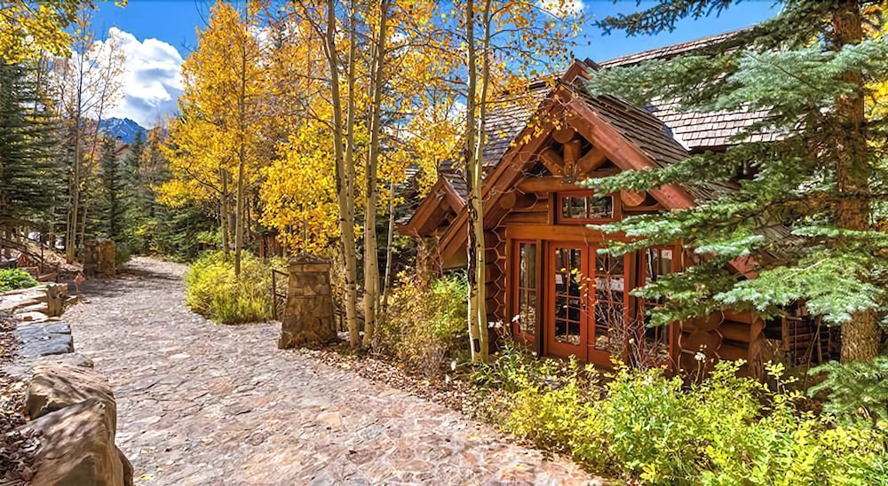 See Forever 105 — Telluride