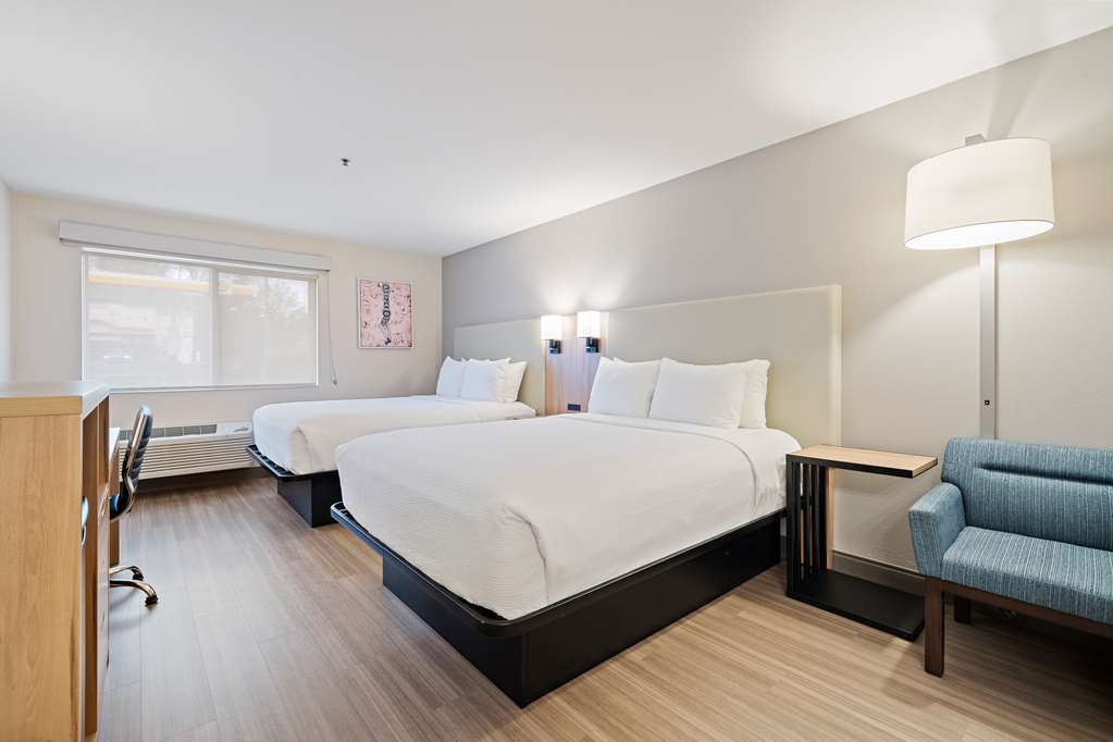 Best Western Lake Oswego Portland Hotel & Suites - photo 20