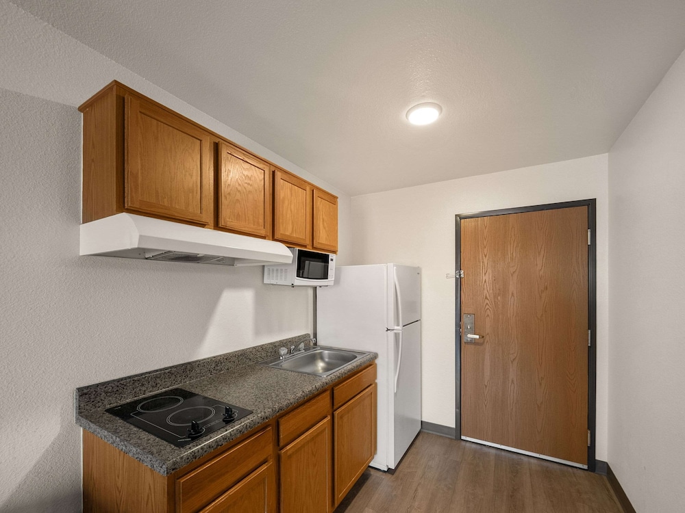 WoodSpring Suites Rockwall East Dallas - photo 25