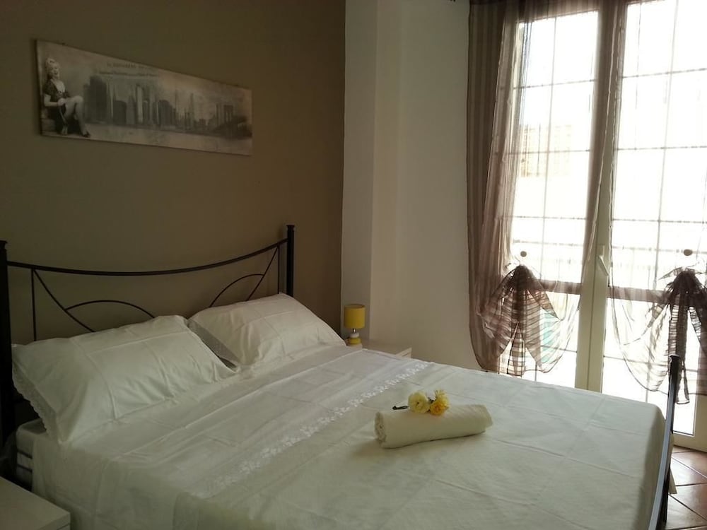 Casa Vacanze Chiara — 4-Star Luxury Hotel in Terrasini, Italy