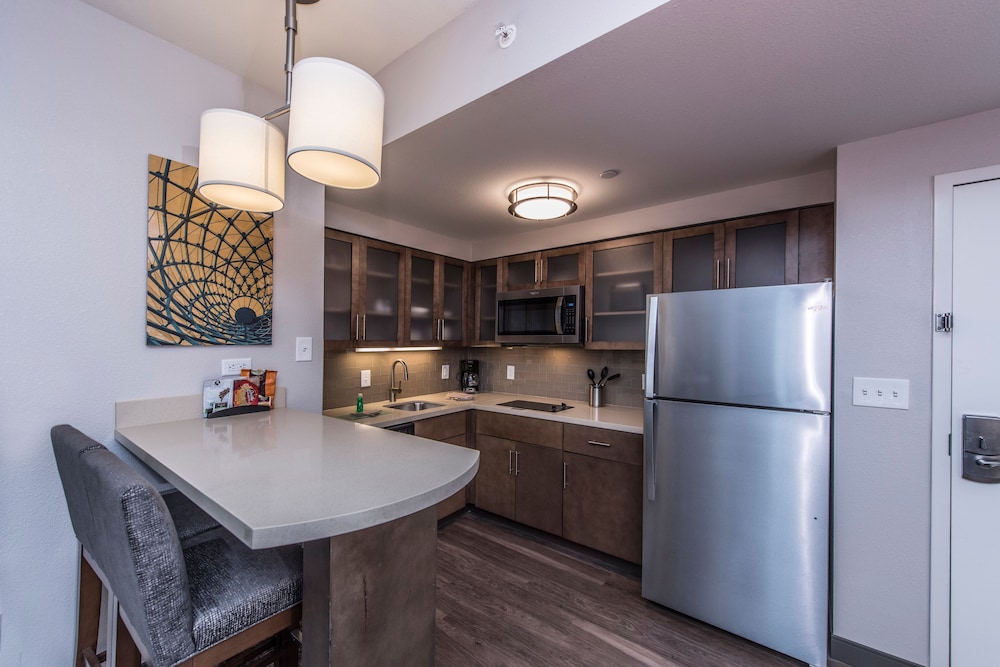 Staybridge Suites Charleston Mount Pleasant by IHG - photo 8