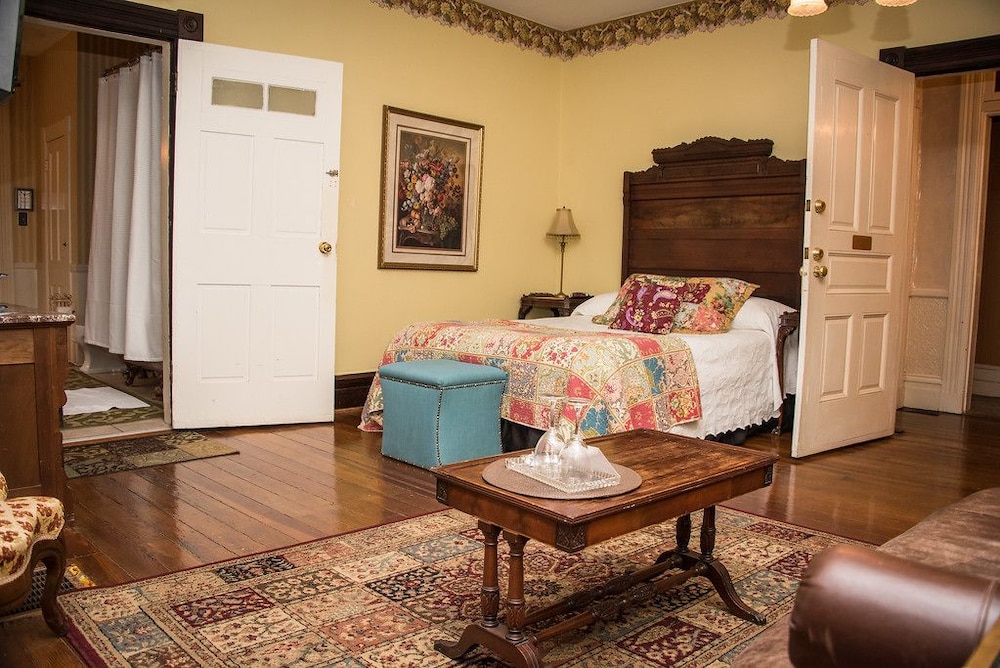 Vandiver Inn - photo 58