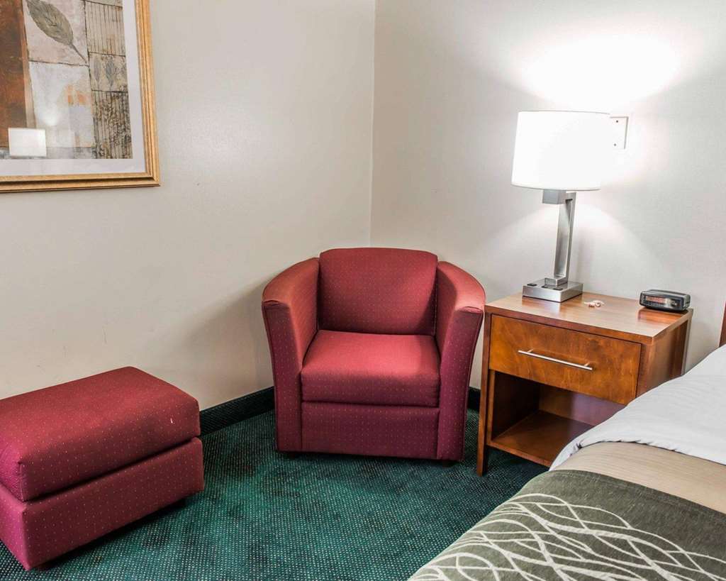 Quality Inn Waynesburg Morrisville - photo 16