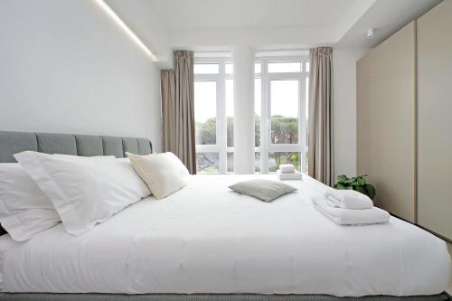Luminoso appartamento di fronte Metro Piramide — 4-Star Luxury Hotel in Rome, Italy