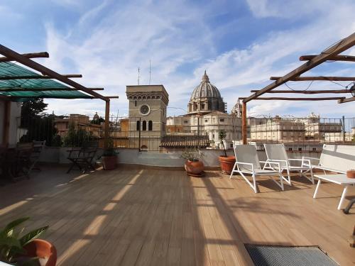 La CasUPOLA Saint Peter's Quiet Room — 4-Star Luxury Hotel in Rome, Italy