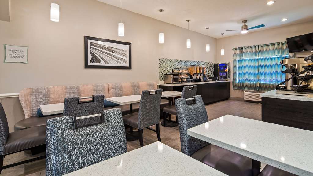 Best Western Mayport Inn & Suites - photo 18