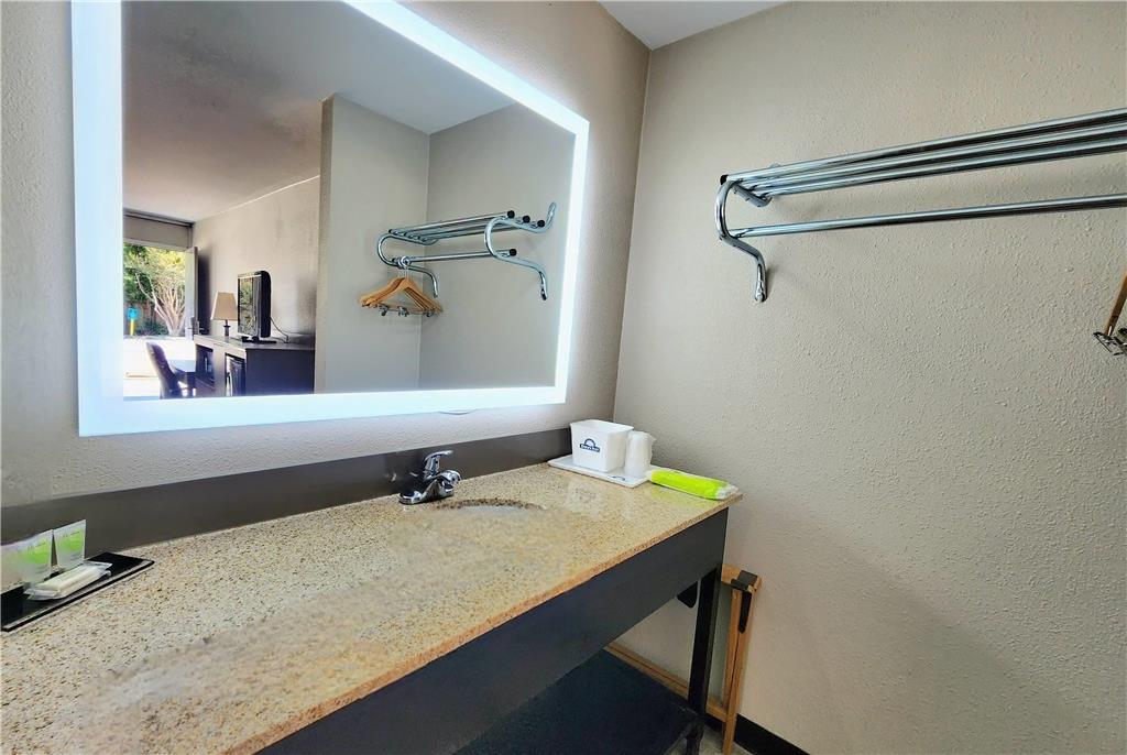 Days Inn by Wyndham Seguin TX - photo 24