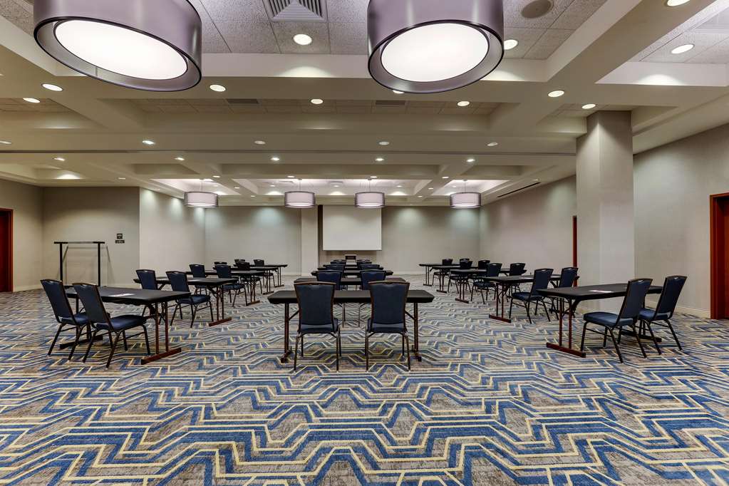 Drury Inn & Suites St. Louis Arnold - photo 38