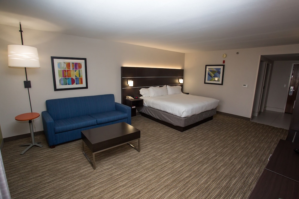 Holiday Inn Express Wilmington by IHG - photo 31