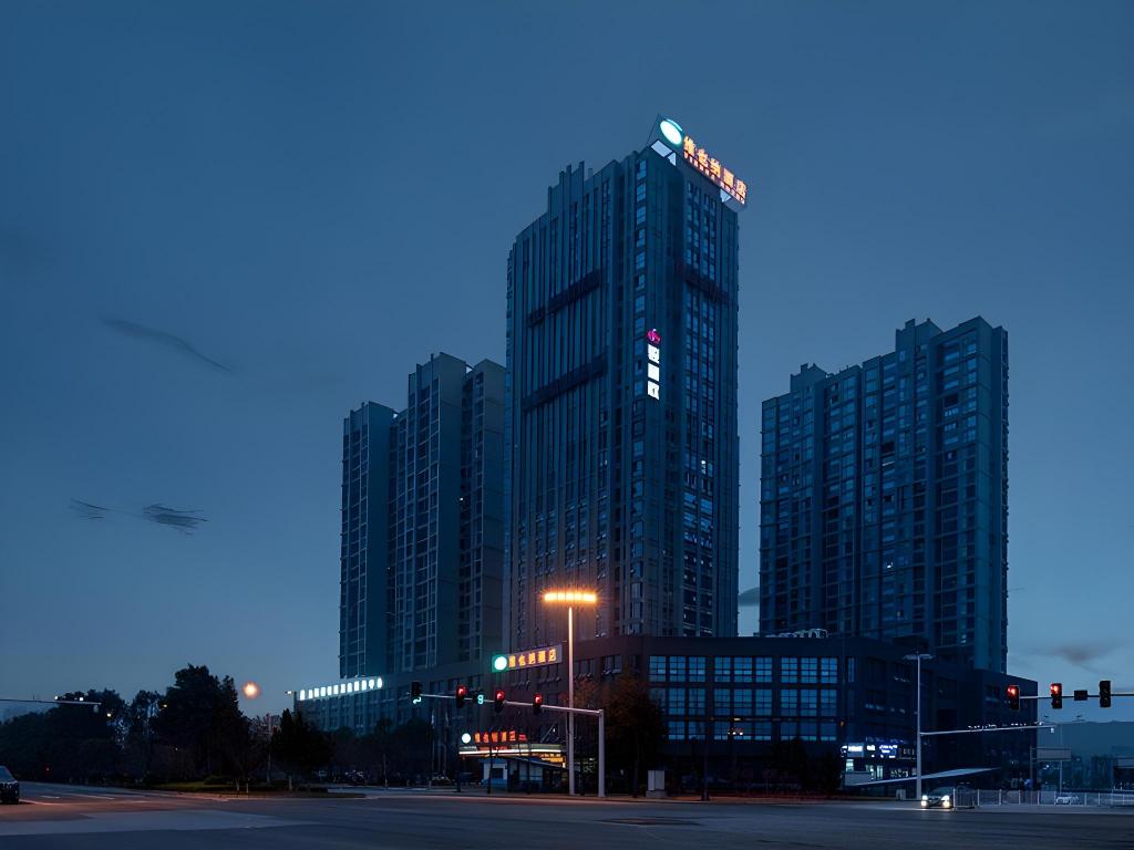 Vienna Hotel Yueyang East Station — hotel near Yueyang Sanhe Airport