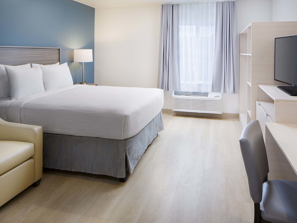 WoodSpring Suites Seattle Everett - photo 8