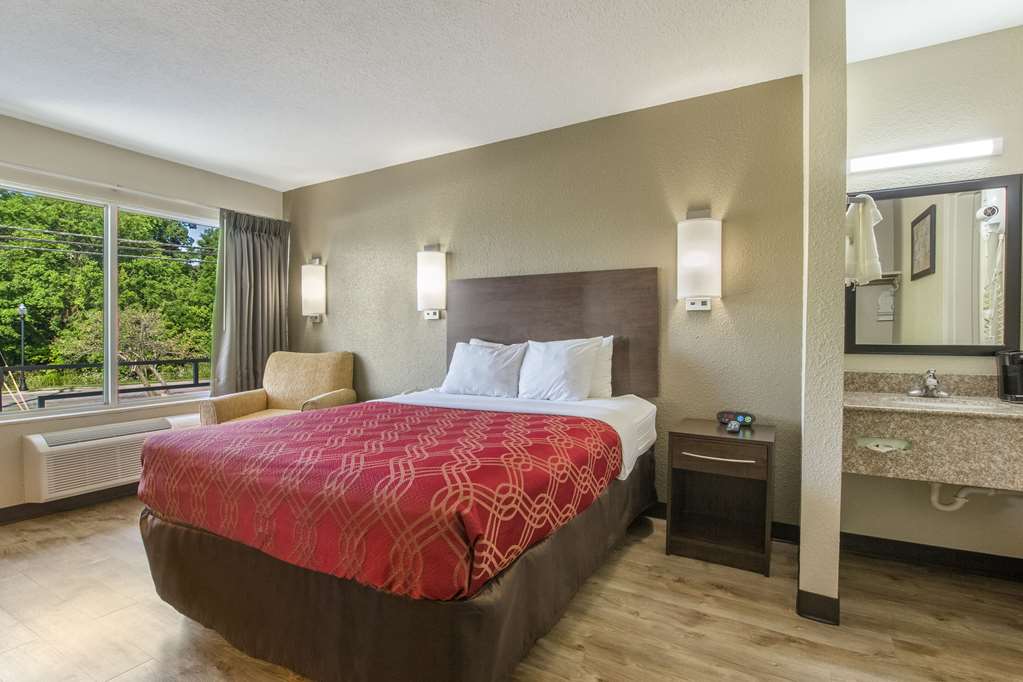 Econo Lodge Fort Knox - photo 22