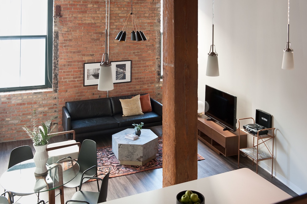 Bright South Loop Suites by Sonder - photo 27