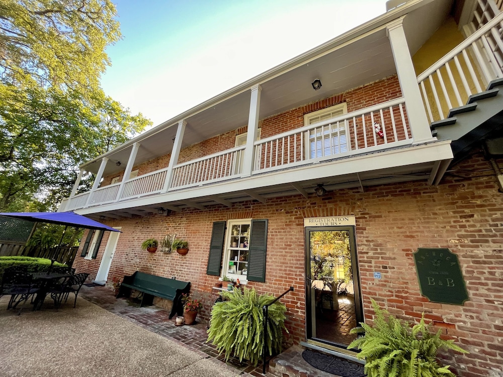 Anchuca Historic Mansion & Inn - photo 142