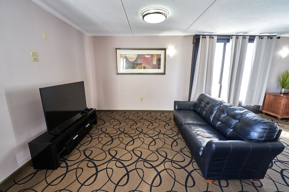 Seaport Resort & Marina - photo 22