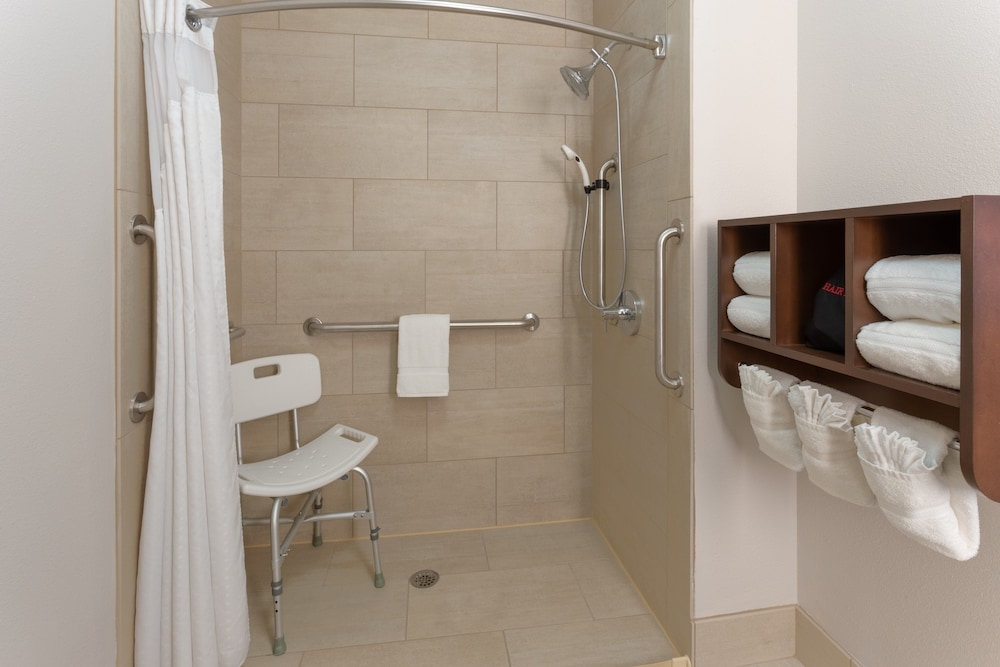 Holiday Inn Express & Suites Scottsburg by IHG - photo 21