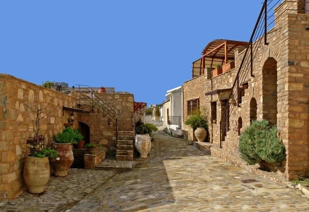 Ariadni Traditional Villas — Anatoli — photo 3