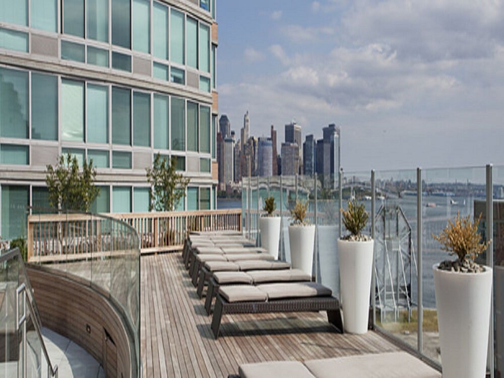 Global Luxury Suites at Exchange - photo 33