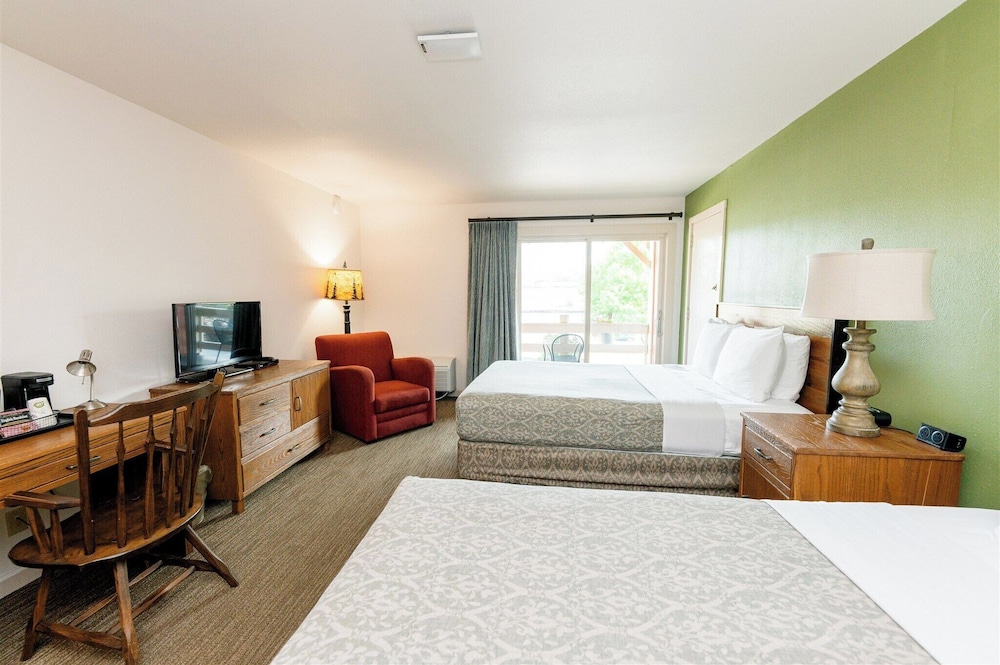 Brown County Inn - photo 10
