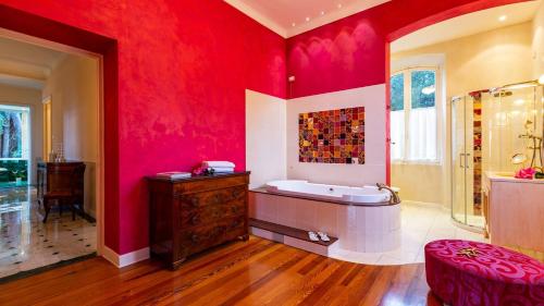 Villa Gioiello 10 Emma Villas — 4-Star Luxury Hotel in San Remo, Italy