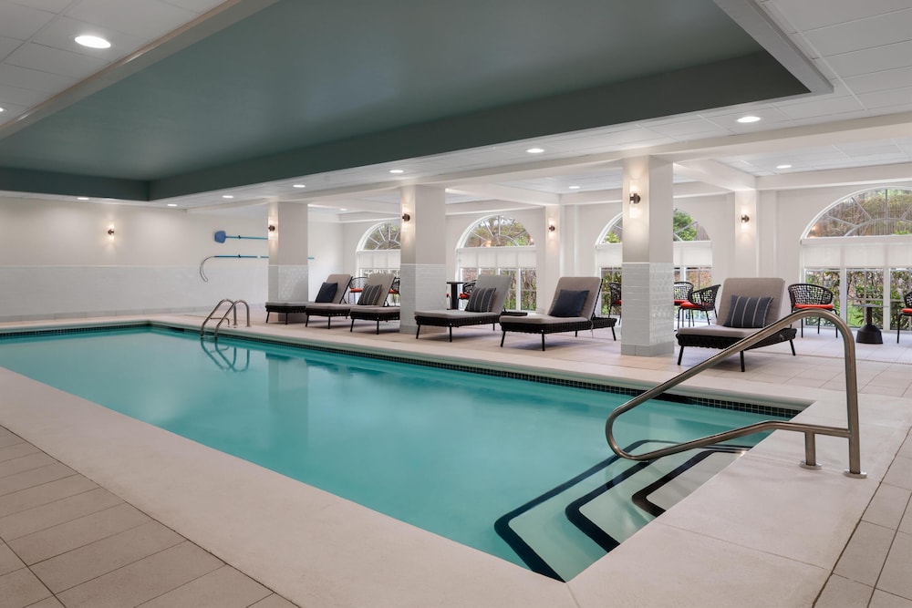 Hampton Inn & Suites Newport Middletown - photo 47