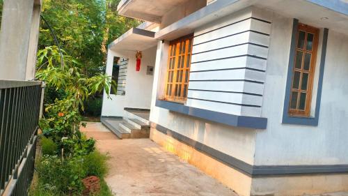 Anay’s Homely Hideout pet-friendly hotel Davorlim