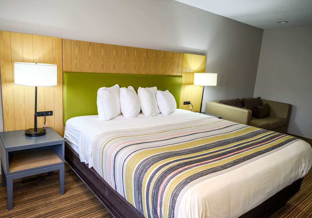 Country Inn & Suites by Radisson Greenfield IN - photo 12