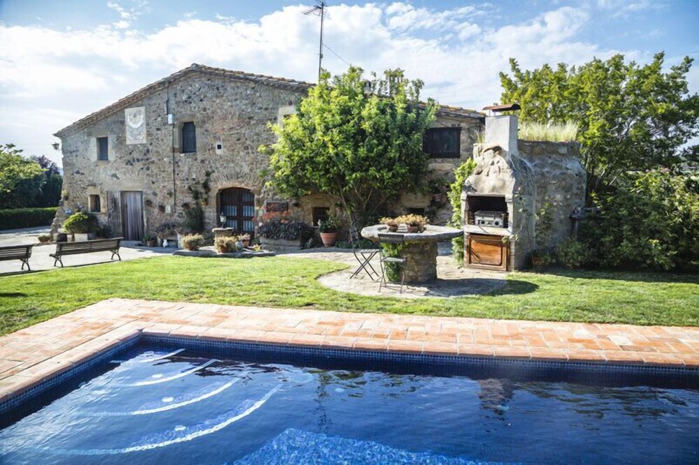 Mas Duran - carbon neutral hotel in Bordils