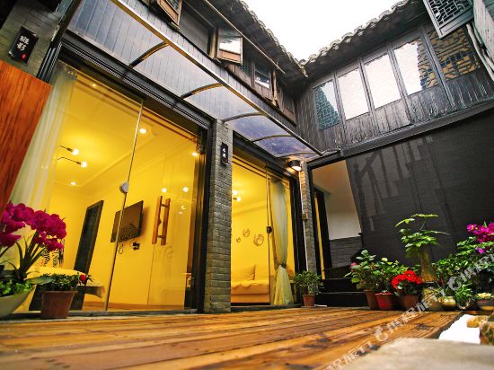 Jusheng Xiaozhu Yododo Inn in Jiashan, People's Republic of China