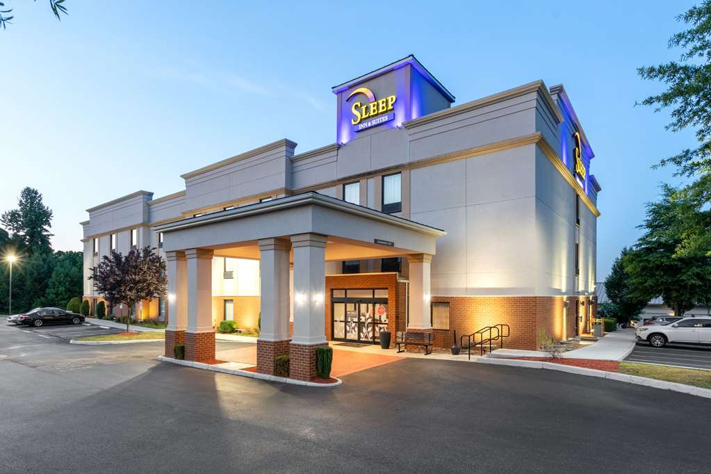 Sleep Inn And Suites — hotel in Midlothian