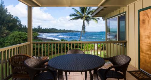 Hana Kai Maui #1 Waikaloa Oceanfront 1BR — 4-Star Luxury Hotel in Hana, United States