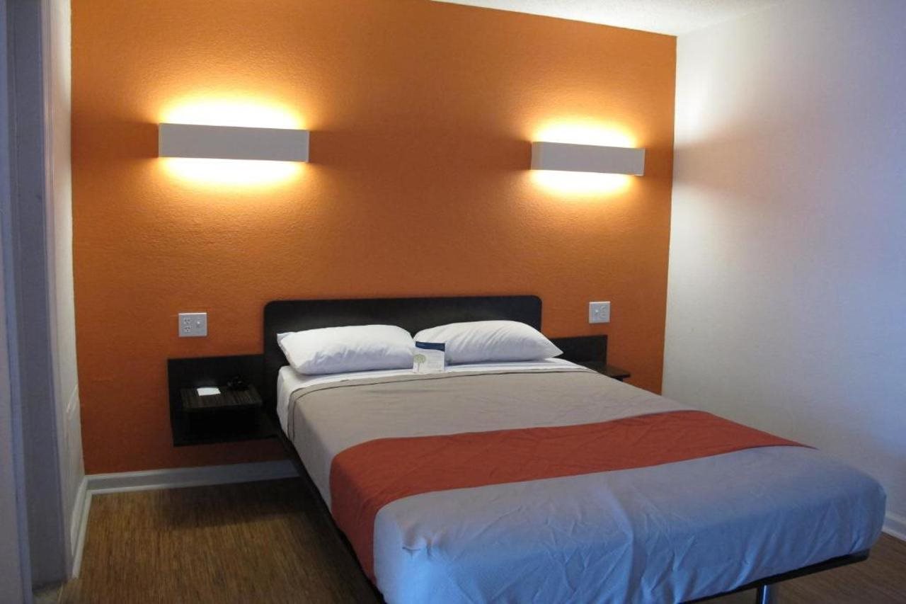 Motel 6 Baltimore MD - photo 13