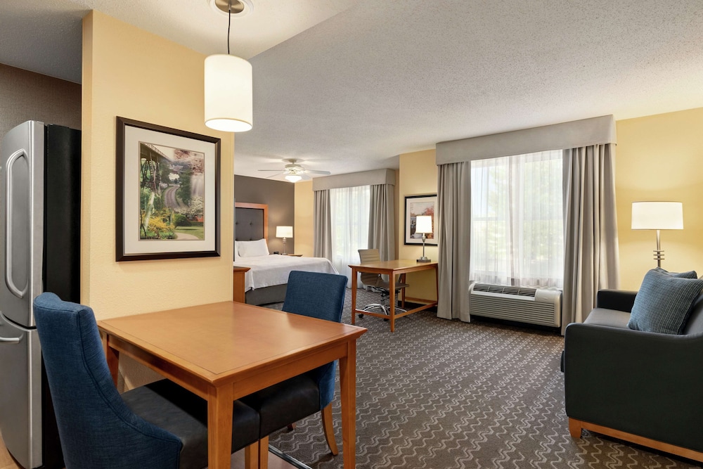 Homewood Suites by Hilton Allentown Bethlehem Airport - photo 9