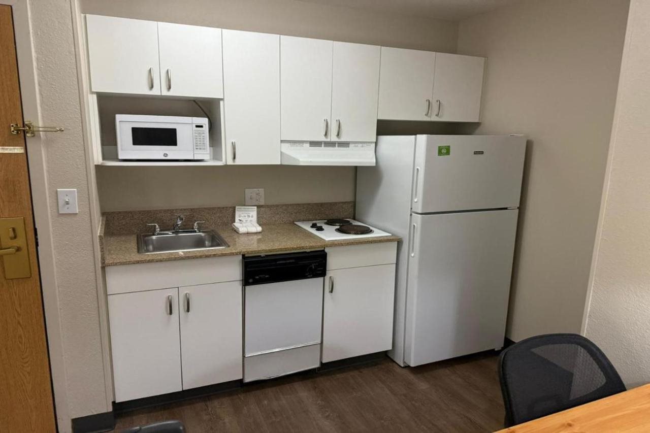 MainStay Suites Washington Dulles Airport - photo 11