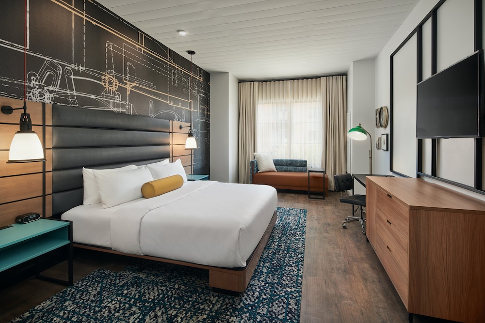 Hotel Indigo Tallahassee Collegetown by IHG - photo 7