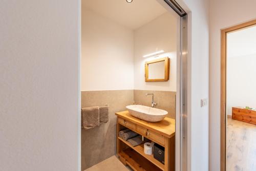 Appartments DAS Hubertus — 4-Star Luxury Hotel in Termeno, Italy