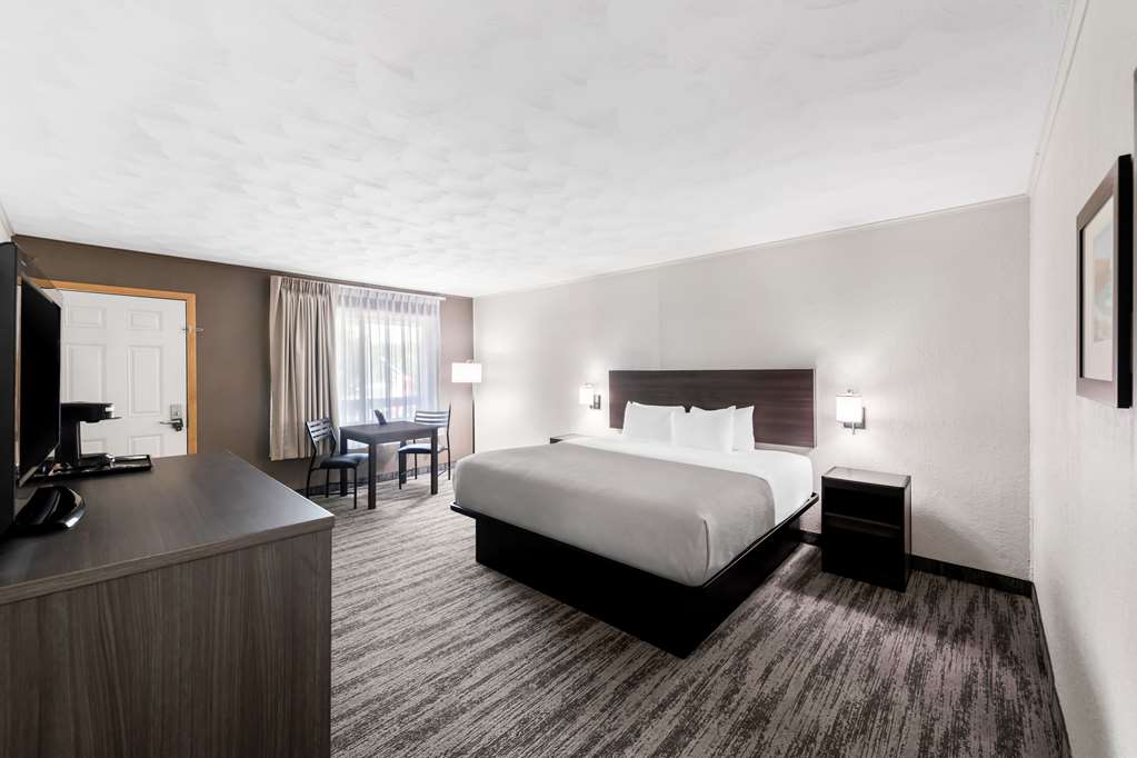 Quality Inn & Suites Munising - photo 6
