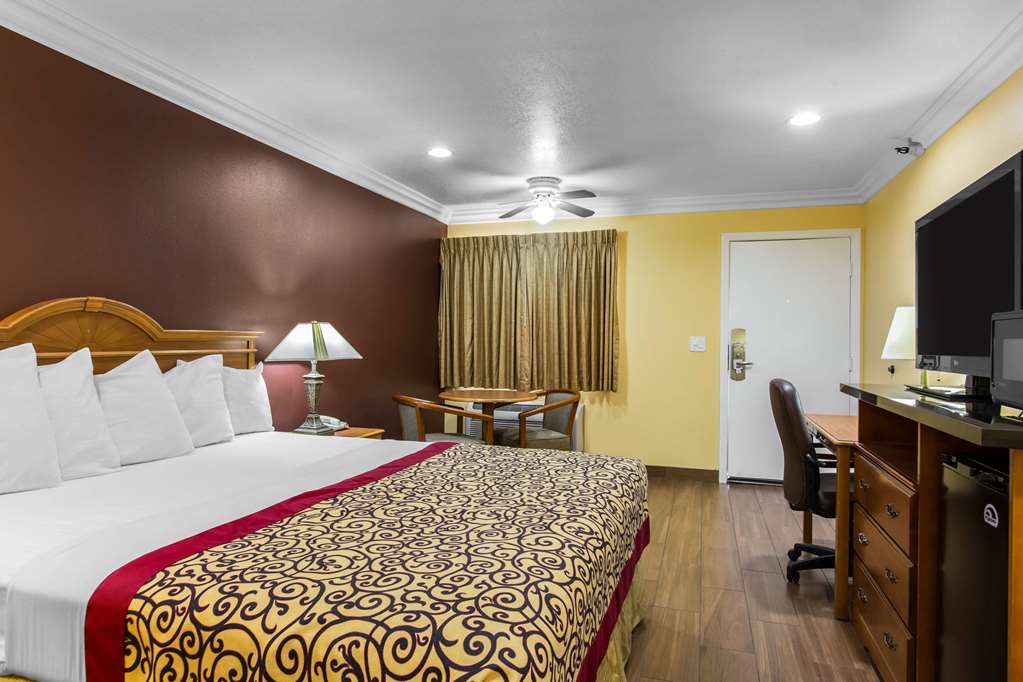 Rodeway Inn Cypress Buena Park - photo 17