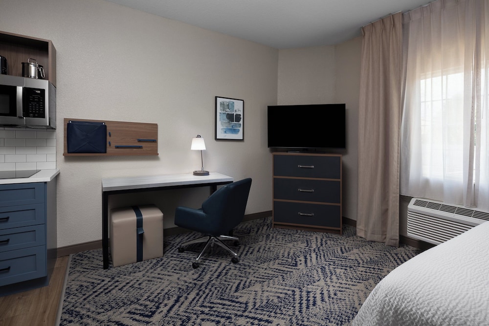 Candlewood Suites St Robert by IHG - photo 4