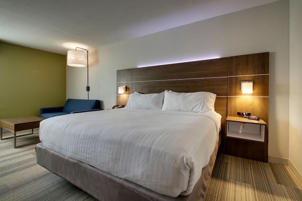 Holiday Inn Express & Suites Wapakoneta by IHG - photo 10