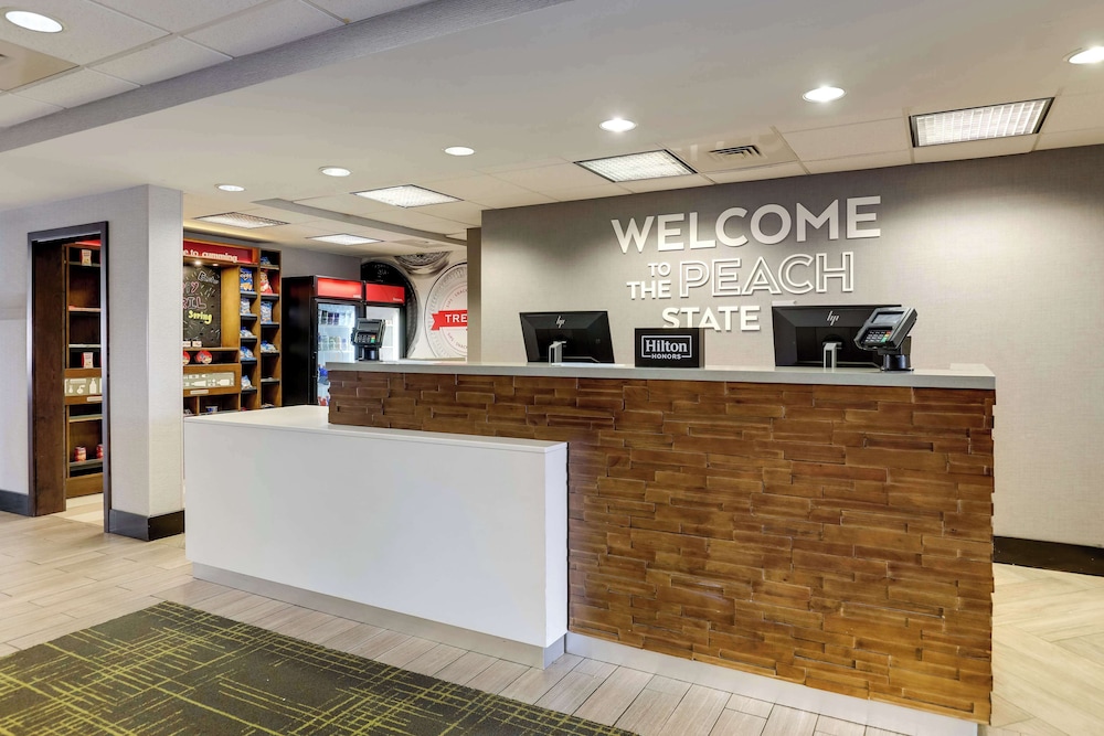 Hampton Inn Cumming - photo 5