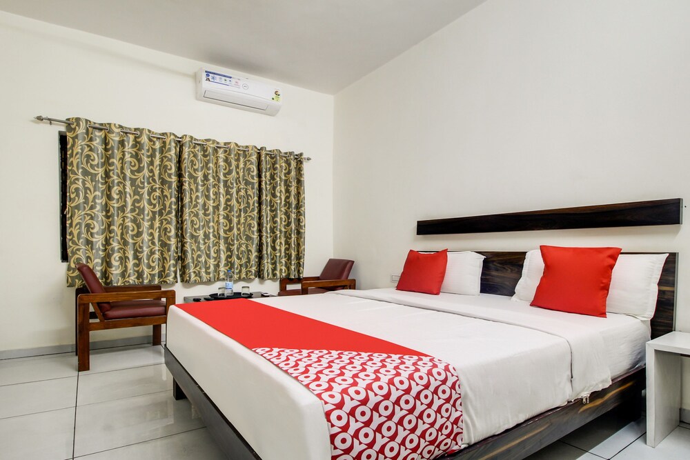 OYO 30651 Hotel Meridian in Bijapur, India