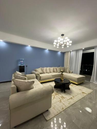 Executive 3 Bedroom All Ensuite With 3 Balconies Gym Netfix Pool — 4-Star Luxury Hotel in Nairobi, Kenya