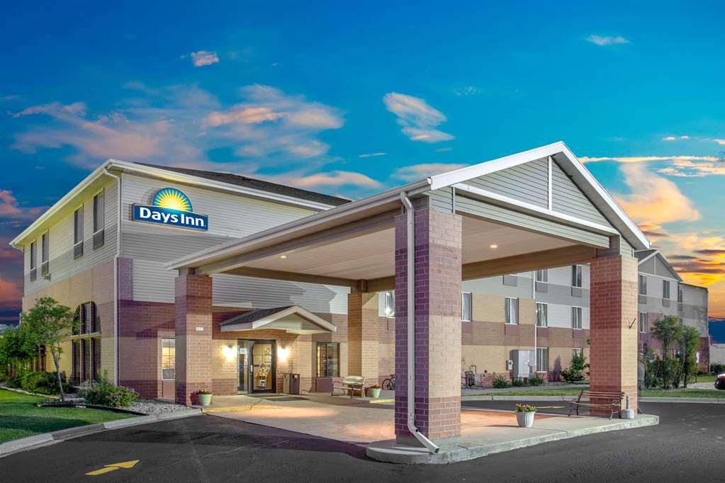Days Inn By Wyndham Madison Ne Windsor — Windsor