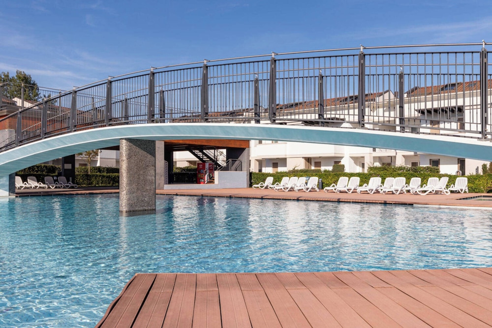 Recently Built House With Swimming Pool — 4-Star Luxury Hotel in San Michele Al Tagliamento, Italy