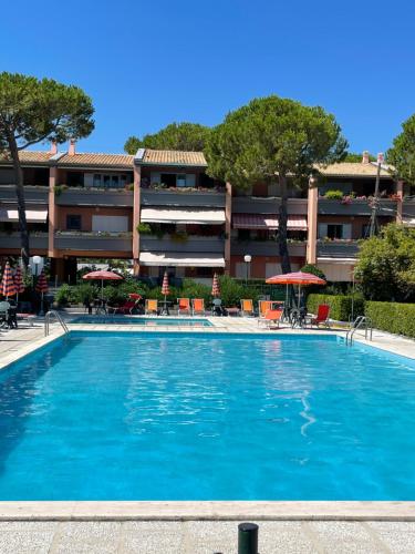 Summer House Appartamento Fronte Mare — 4-Star Luxury Hotel in Marcelli, Italy