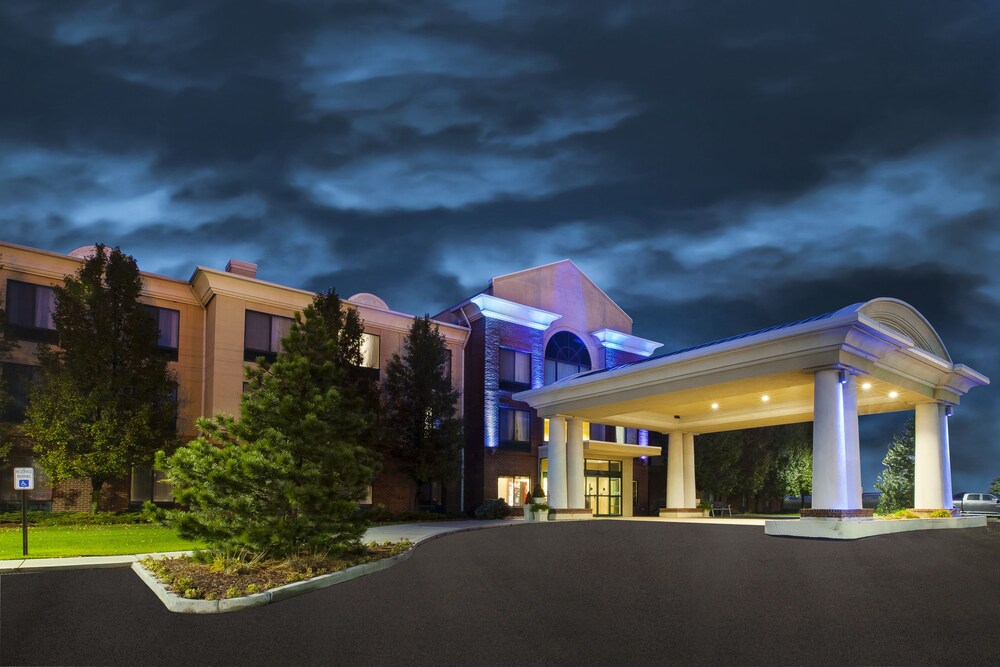 Holiday Inn Express & Suites Montpelier by IHG - photo 2